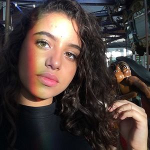 Meet your Posher, Joangely